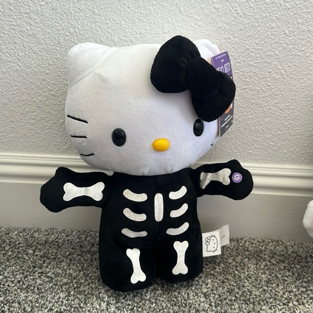Hello kitty skeleton side stepper
